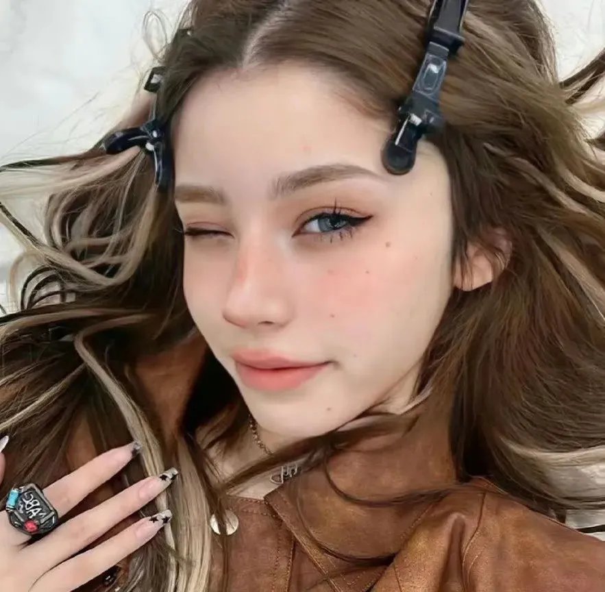 劈腿女王